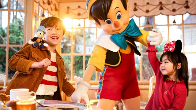 Essen mit den Disneyfiguren