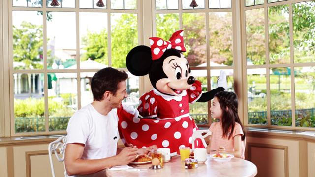 Essen mit den Disneyfiguren